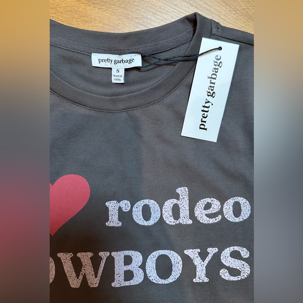 Pretty Garbage Rodeo Cowboys Graphic Tee 🤠❤️ - Picture 3 of 3
